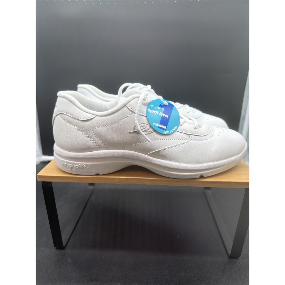 Easy Spirit JP Energetic Womens 9.5 N White Leather Walking Shoes Sneakers New